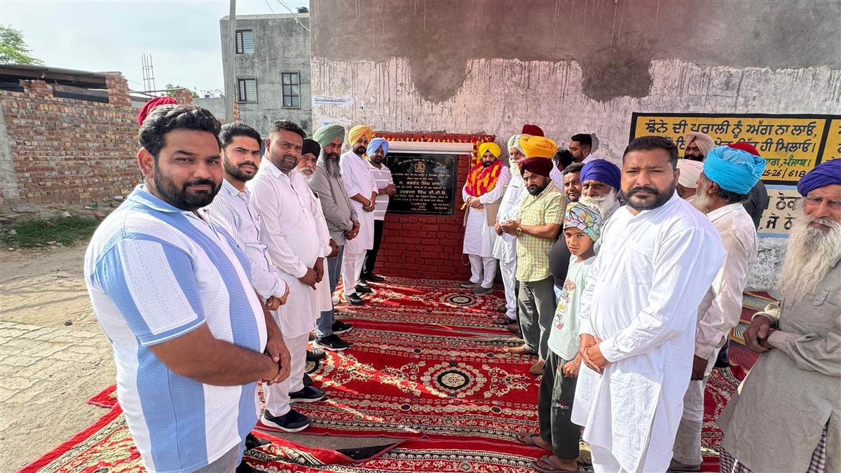 ਪਿੰਡ ਕੋਹਾਟਵਿੰਡ ਹਿੰਦੂਆਂ ’ਚ ਗਲੀਆਂ ਤੇ ਸੜਕਾਂ ਦੇ ਕੰਮਾਂ ਦੀ ਸ਼ੁਰੂਆਤ ਕੀਤੀ