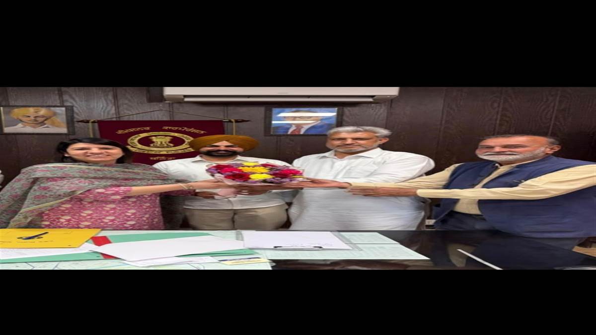 ਨਵ-ਨਿਯੁਕਤ ਕਮਿਸ਼ਨਰ ਦਾ ਕੀਤਾ ਸਵਾਗਤ