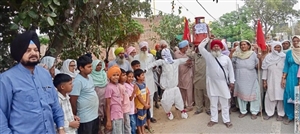 ਪੰਜਾਬ ਖੇਤ ਮਜ਼ਦੂਰ ਸਭਾ ਨੇ ਫੂਕਿਆ ਕੇਂਦਰ ਸਰਕਾਰ ਪੁਤਲਾ
