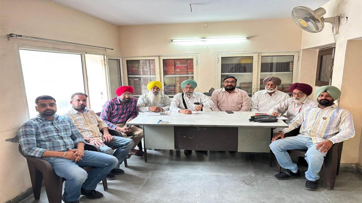 ਕਿਸਾਨਾਂ ਮਜ਼ਦੂਰਾਂ ਦੀਆਂ ਮੰਗਾਂ ਦੇ ਹੱਲ ਲਈ ਡਿਪਟੀ ਕਮਿਸ਼ਨਰ ਦੇ ਦਫ਼ਤਰ ਅੱਗੇ ਧਰਨਾ ਦੇਣ ਦਾ ਫੈਸਲਾ