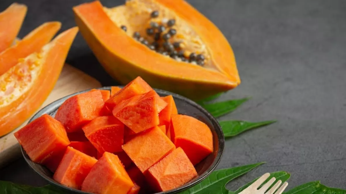 lifestyle health side effects of eating too much papaya papite khane ke nuksan
