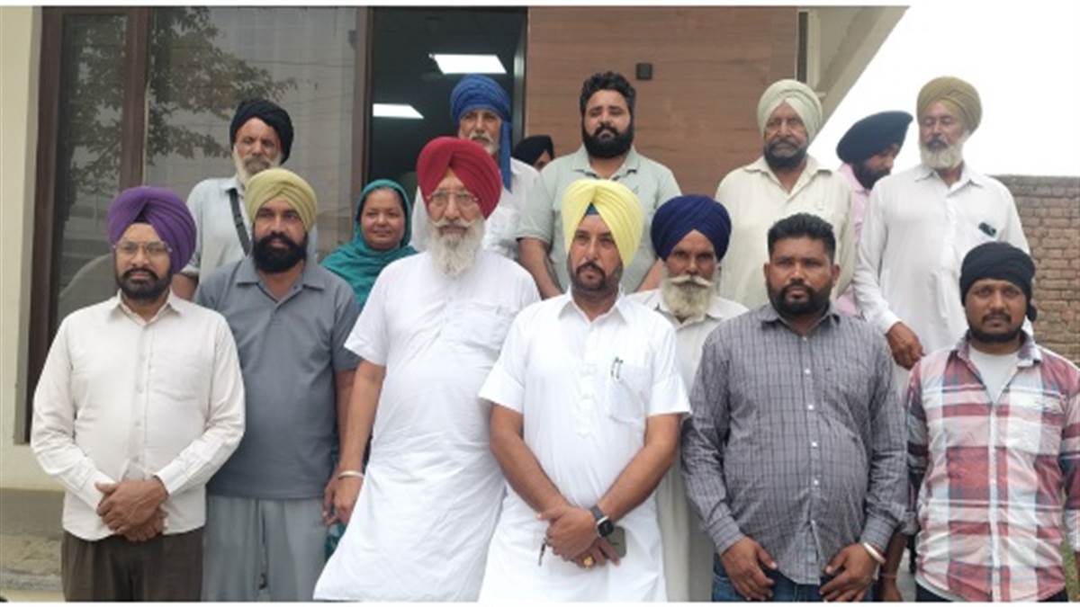 ਪੈਸੇ ਹੋਣ ਦੇ ਬਾਵਜੂਦ 'ਗ਼ਰੀਬ' ਬਣੀਆਂ ਪੰਚਾਇਤਾਂ: ਸਰਕਾਰੀ ਨਿਯਮਾਂ 'ਚ ਉਲਝਿਆ ਪਿੰਡ ਦਾ ਕਰੋੜਾਂ ਰੁਪਈਆ, ਲੋਕਾਂ 'ਚ ਭਾਰੀ ਰੋਸ