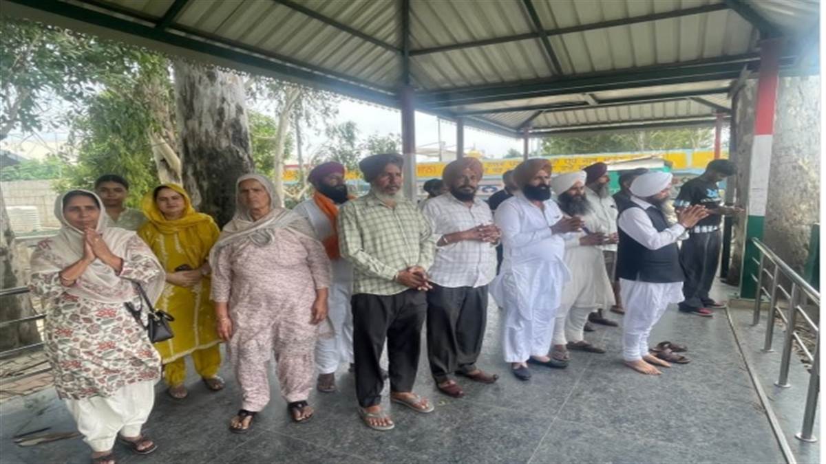 ਇੱਕ ਸਾਲ ਤੋਂ ਬੰਦ ਪਿਆ ਕਰਤਾਰਪੁਰ ਲਾਂਘਾ, ਦਰਸ਼ਨਾਂ ਲਈ ਤਰਸ ਰਹੀਆਂ ਸੰਗਤਾਂ; ਖੋਲ੍ਹਣ ਦੀ ਉੱਠੀ ਮੰਗ