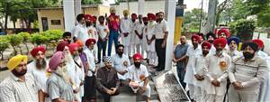 ਸ਼ਹੀਦ ਊਧਮ ਸਿੰਘ ਦੇ ਬੁੱਤ ਦਾ ਸੱਜਣ ਸਿੰਘ ਚੀਮਾ ਨੇ ਕੀਤਾ ਉਦਘਾਟਨ