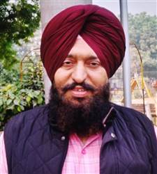 ਮਹਾਨਗਰ 'ਚ ਮੁਲਾਜ਼ਮਾਂ ਦੀ ਹੜਤਾਲ ਕਾਰਨ ਸੜਕਾਂ ਬਣੀਆਂ ਕੂੜੇ ਦੇ ਡੰਪ