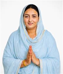 ਬੈਗਾਂ 'ਤੇ ਤਸਵੀਰਾਂ ਲਗਾ ਕੇ ਸਿੱਖਿਆ ਕ੍ਰਾਂਤੀ ਨਹੀਂ ਆਏਗੀ : ਬੀਬਾ ਸ਼ੇਰੋਂ