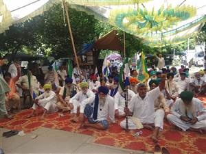 ਕਿਸਾਨ ਮਜ਼ਦੂਰ ਮੋਰਚਾ ਨੇ ਡੀਸੀ ’ਚ ਕੀਤਾ ਰੋਸ ਮੁਜ਼ਾਹਰਾ