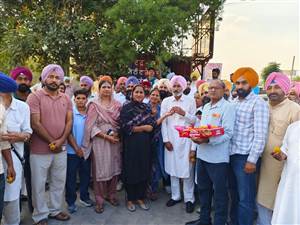 ਤਲਵੰਡੀ ਸਾਬੋ ਤੋਂ ਪ੍ਰੋ. ਬਲਜਿੰਦਰ ਕੌਰ ਨੂੰ ਚੌਥੀ ਵਾਰ ਟਿਕਟ ਮਿਲਣ ’ਤੇ ‘ਆਪ’ ਵਰਕਰਾਂ ਨੇ ਲੱਡੂ ਵੰਡ ਕੇ ਮਨਾਈ ਖੁਸ਼ੀ