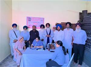 ਜਾਂਚ ਕੈਂਪ ਦੌਰਾਨ 301 ਮਰੀਜ਼ਾਂ ਦੀ ਜਾਂਚ, 43 ਮਰੀਜ਼ ਆਪਰੇਸ਼ਨ ਲਈ ਚੁਣੇ