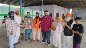 ਅਨਾਥ ਆਸ਼ਰਮ ਦੇ ਮੁਖੀ ਦਾ ਕੀਤਾ ਗਿਆ ਸਨਮਾਨ