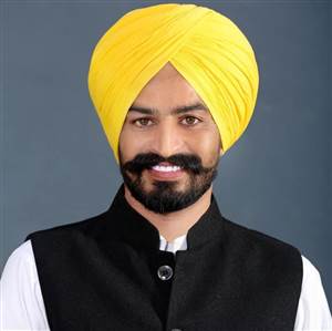 ਚੰਨੀ ਨੂੰ ਚਟਾਈ ਸੀ ਧੂੜ...ਭਦੌੜ ਤੋਂ AAP ਨੇ ਮੁੜ ਲਾਭ ਸਿੰਘ ਉਗੋਕੇ 'ਤੇ ਖੇਡਿਆ ਦਾਅ, ਕੀ ਹੁਣ 5 ਸਾਲਾਂ ਦੇ ਕੰਮਾਂ ਦਾ ਲੋਕ ਪਾਉਣਗੇ ਮੁੱਲ