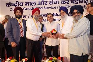 ਜੀਐੱਸਟੀ ਰਾਹਤ ਲਈ ਚੇਅਰਮੈਨ ਚਤੁਰਵੇਦੀ ਨੂੰ ਮਿਲੇ ਕੰਬਾਈਨ ਨਿਰਮਾਤਾ