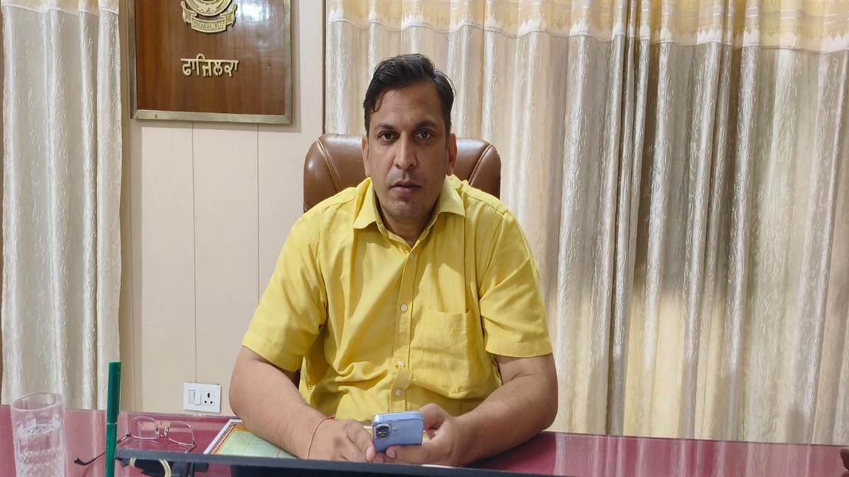 ਵਾਹਨ ਚਾਲਕਾਂ ਲਈ ਅੱਖਾਂ ਦੀ ਨਿਯਮਿਤ ਜਾਂਚ ਜਰੂਰੀ : ਡਾ. ਗੋਇਲ