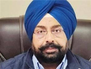 ਜਲੰਧਰ ਤੋਂ ਮੰਦਭਾਗੀ ਖ਼ਬਰ: RTA ਰਵਿੰਦਰ ਸਿੰਘ ਗਿੱਲ ਦੀ ਸ਼ੱਕੀ ਹਾਲਾਤ 'ਚ ਮੌਤ, ਬਾਥਰੂਮ 'ਚੋਂ ਮਿਲੀ ਲਾਸ਼